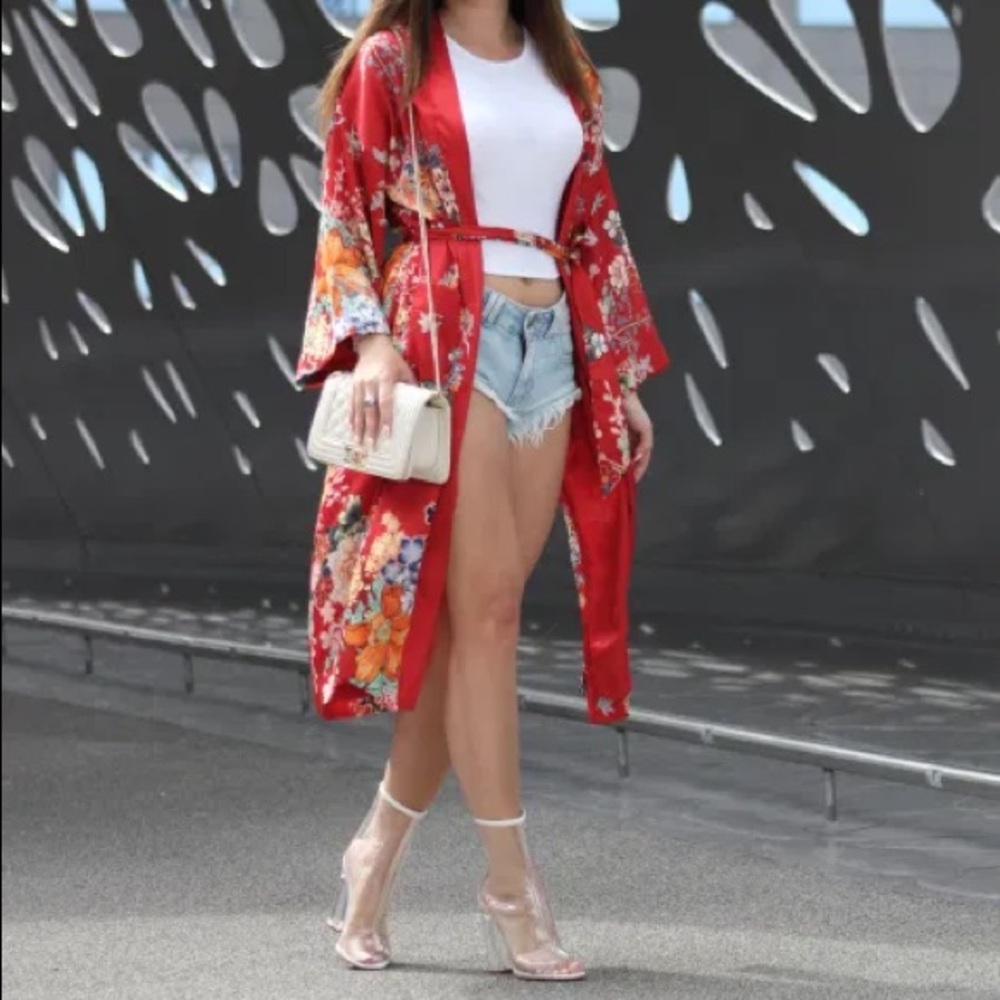 NWT Bershka Red Floral Silky Kimono Robe